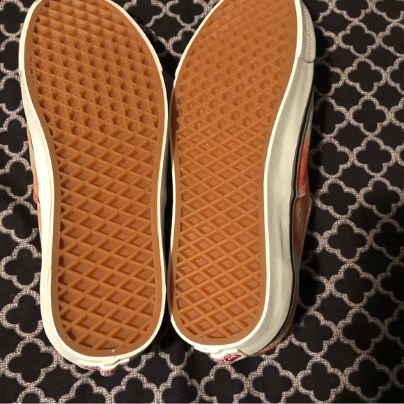 VANS IRENEISGOOD Sneakers Limited Edition 2022 Sz Women’s 10 Men’s 8.5 - Picture 2 of 12